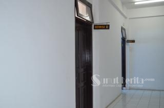 Ruangan Komisi B tertutup dan komisi C kosong. BAMBANG FRANSISCO/ SUMUTBERITA.com