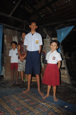 Kondisi rumah Leni janda empat anak yang menggharapkan uluran tangan. SUMUT BERITA | FENDRY NABABAN