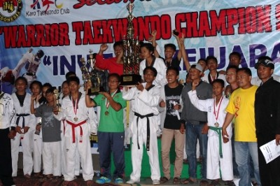 im Pengcab TI Kabupaten Karo meraih Juara I umum di kejuaraan “Warrior Taekwondo Championship I 2014. SUMUT BERITA | BARON PURBA