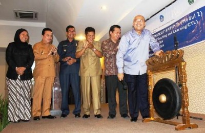 Walikota Medan Drs. H. Dzulmi Eldin, M.Si membuka Pelatihan Praktik Yang Baik di Tingkat SD/MI dan SMP/MTs.  SUMUT BERITA | WIN’s